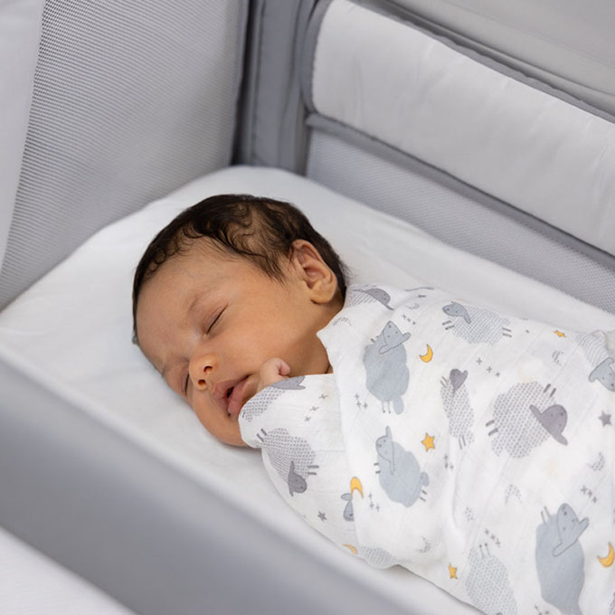 Pucken bei Neugeborenen: Wie und warum Sie Ihr Baby pucken sollten